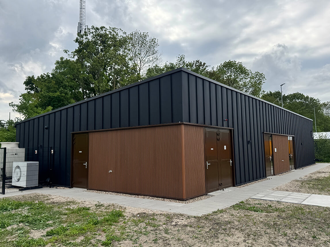 Base Consultancy - Voorbrugse Rugby Club kleedkamergebouw
